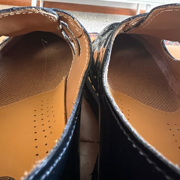 Authentic Dr. Marten's 8065 BLACK PATENT LEATHER MARY JANE SHOES. - Picture 11 of 13